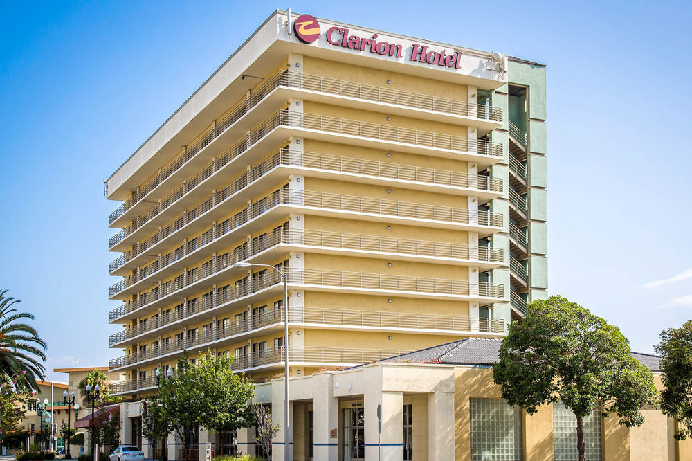 Ramada By Wyndham San Diego National City Exteriér fotografie